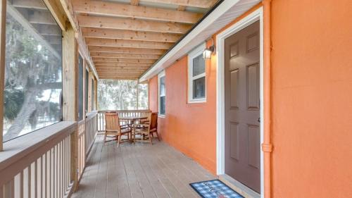 Savannah Apartment | Dock&Volleyball! Near Downtown - Orange Oasis 2