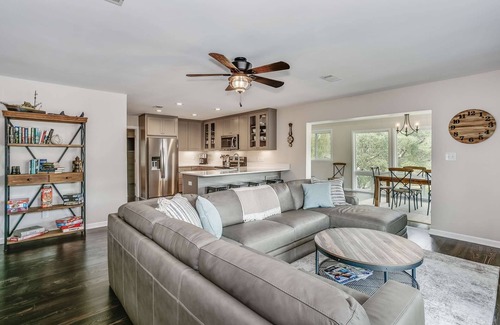 Ono Island House | Dock Your Boat at this Serene Tarklin Bay Waterfront Home & Cruise on the Bayou | Remodeled