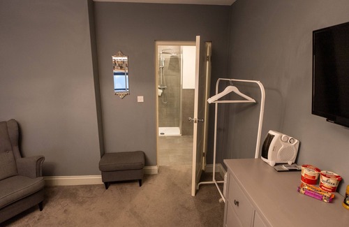 Wapping House | Dockers Inn