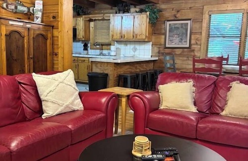 Primrose Cabin | Dockside Cabin - Red River Gorge