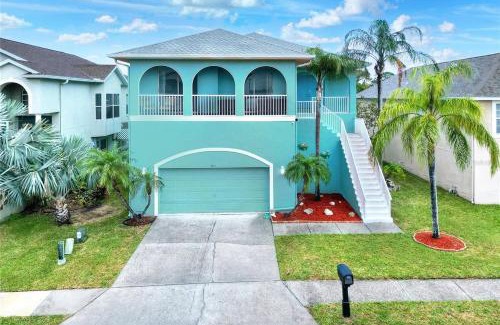 New Port Richey House | Dockside Nook -Waterfront, Dock, Heated Pool