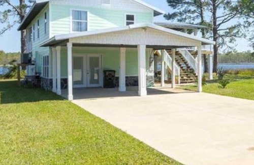 Ono Island House | Dockside Paradise!- Kayaks, Hot Tub & Private Dock–Minutes from Beaches & Dining