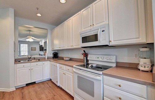 Ocean View Condo | Dog Friendly, 2 Bedroom Condo in Bear Trap Dunes! Sleeps 6, WIFI, shuttle to the beach, Community Pool, Tennis, and more!