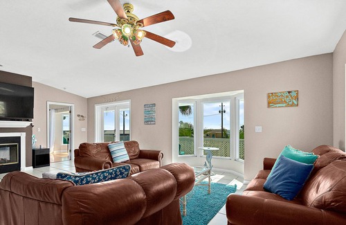 Beverly Beach House | Dog-friendly and beautiful home close to the beach w/ocean views, WiFi, AC