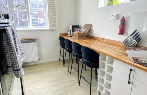 Winterton-on-Sea House | Dog friendly beach house with hot tub - Winterton on Sea
