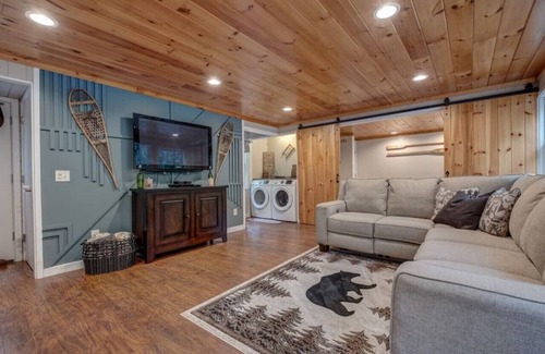 Chocorua Cabin | Dog Friendly Cabin, Minutes To Chocorua Preserve