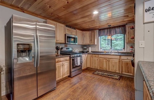 Chocorua Cabin | Dog Friendly Cabin, Minutes To Chocorua Preserve