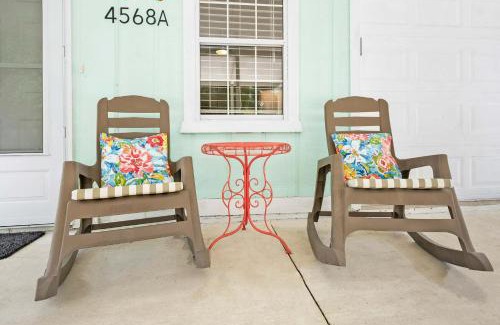 St. Augustine House | Dog Friendly Cottage Just North of Historic St Aug