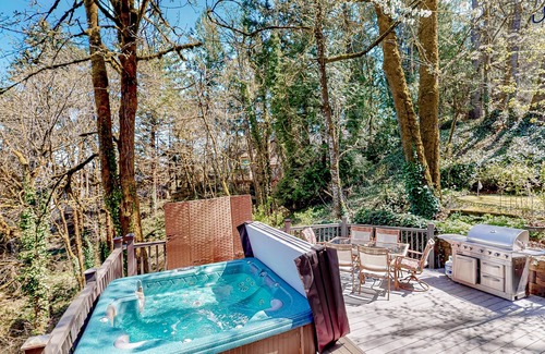 Hidden Springs House | Dog-friendly, ground-level getaway with hot tub, furnished deck, & kitchenette
