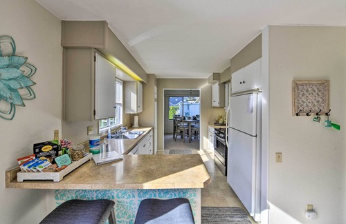 Blaine House | Dog-Friendly Home w/Views by Birch Bay Park!