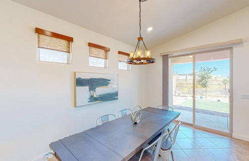 Dove Mountain House | Dog-friendly home with a patio, putting green, & games - pool and gym access