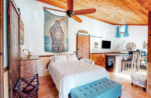 Mountain Mesa House | Dog-friendly private home with a hot tub, adult bikes, firepit, and partial AC