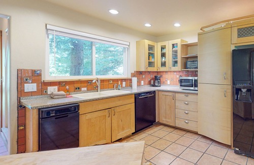 Durango - Purgatory House | Dog-friendly riverfront home with ping-pong, grill, EV charger, fast WiFi & W/D