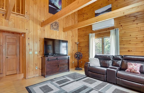Gardiner Cabin | Dog-Friendly West Gardiner Cabin, 12 Mi to Augusta
