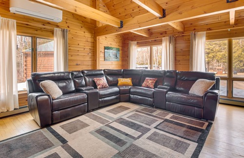 Gardiner Cabin | Dog-Friendly West Gardiner Cabin, 12 Mi to Augusta