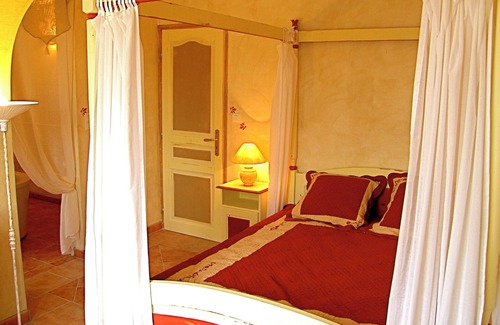 Mondragon House | Dolce Vita