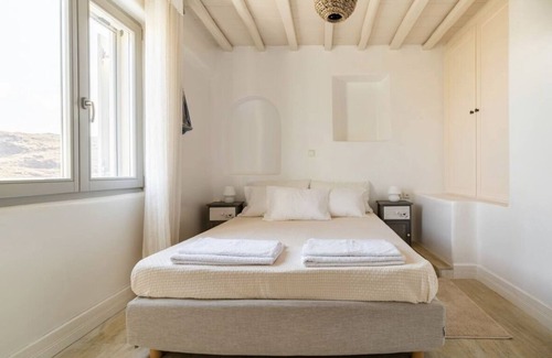 Panormos Villa | Dolce Vita in Mykonos -private swimming pool