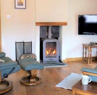Blaencelyn House | Dolgoy Coach House Loft