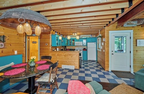 Fennville House | Dollybrook 9 - Pet friendly - Community Pool(CLOSED for the season) - Groups welcome
