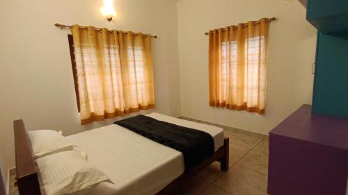 Maraiyur House | Dolmens castle