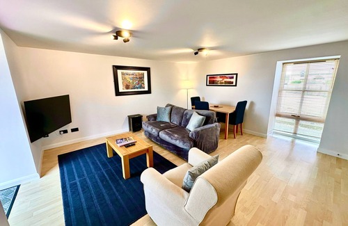 Ardersier Apartment | Dolphin Bay - Charming 1 Bedroom Apartment