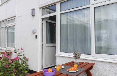 Dawlish Warren House | Dolphin Chalet