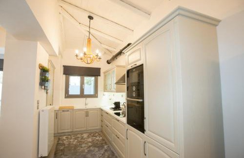 Perea Villa | Dolphin
