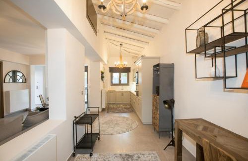 Perea Villa | Dolphin
