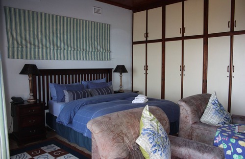 Athlone Bed & Breakfast | Dolphin Point