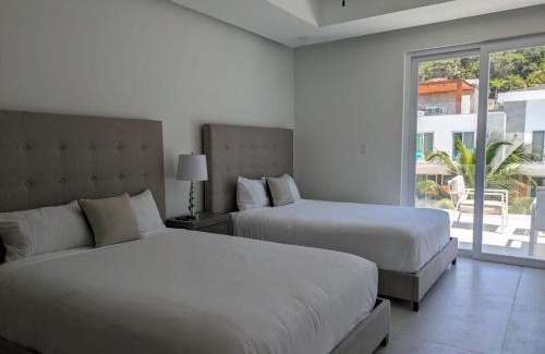 Antoneys Cay Villa | Dolphin Villa #09