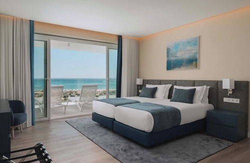 Cavacos Hotel | Dom Pedro Residences