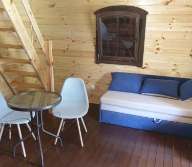 Masłow Bed & Breakfast | Dom Pod Dębami