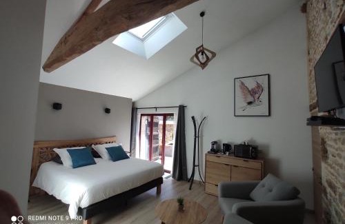 Saint-Juire-Champgillon Bed & Breakfast | Domaine de l'Orfraie