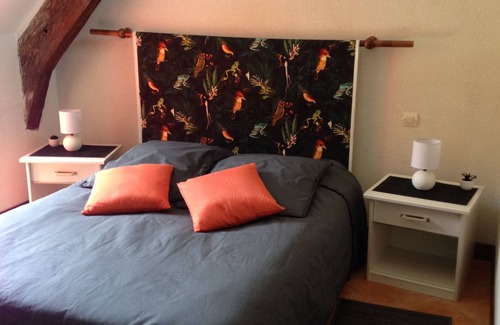 Ambon Bed & Breakfast | Domaine de lesty - chambre d'hôtes