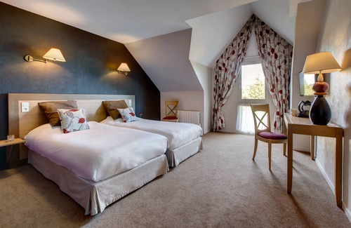 Epiniac Hotel | Domaine Des Ormes