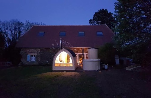 Sarlande Bed & Breakfast | Domaine du Mas Coutant