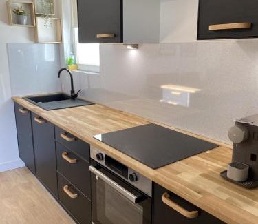 Beziers Apartment | Domaine Font Castel - Gîte Wavre