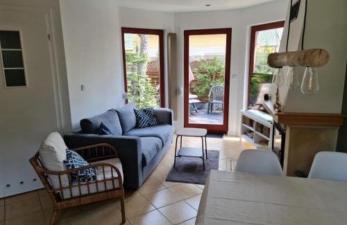 Lukecin House | Domek nad morzem Deli
