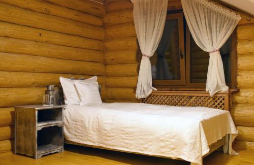 Scheia House | Domeniul Haiducilor Bucovina