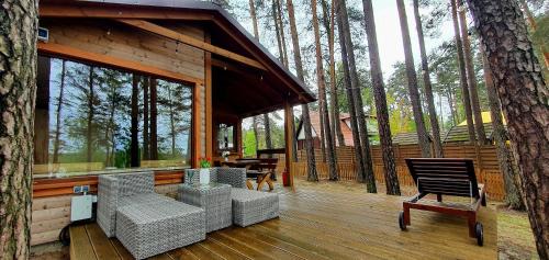 gmina Karsin House | Domki LeMo - nad samym jeziorem, nowe w pełni wyposażone z miejscem parkingowym