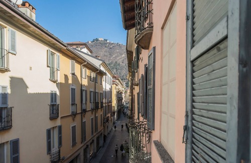Como City Centre Apartment | Domus in Como