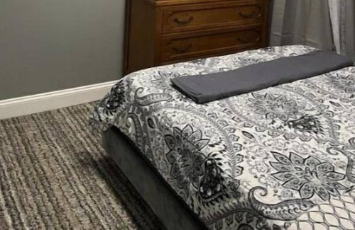 Queens Apartment | Don Cozy Grey