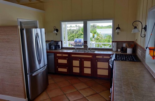 Man O War Cay House | Don't worry. BEACH HAPPY! Man-O-War Cay. Your best-ever family beach vacation.