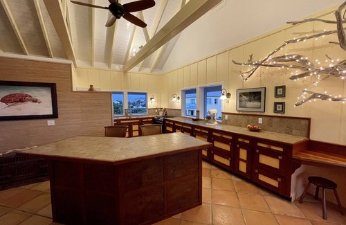 Man O War Cay House | Don't worry. BEACH HAPPY! Man-O-War Cay. Your best-ever family beach vacation.
