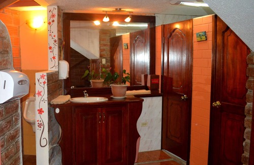 Banos de Agua Santa Hotel | Donde Ivan