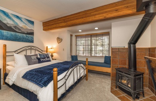 Truckee Hotel | Donner Lake Inn