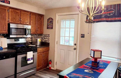 Orchard Park House | Don’t miss out on the opportunity to stay in the 12thManMisfitzManor