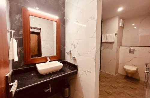 Bhira Hotel | Doon Sach Valley Resort - Kempty Fall, Mussoorie