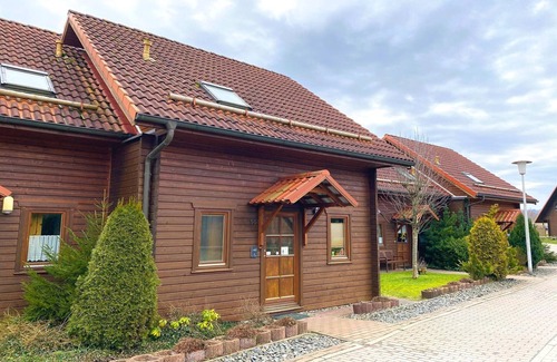 Rotacker House | Doppelhaushälfte in Hasselfelde