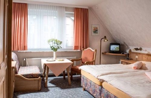 Welt Bed & Breakfast | Doppelzimmer 2 - Pension Wiesengrund